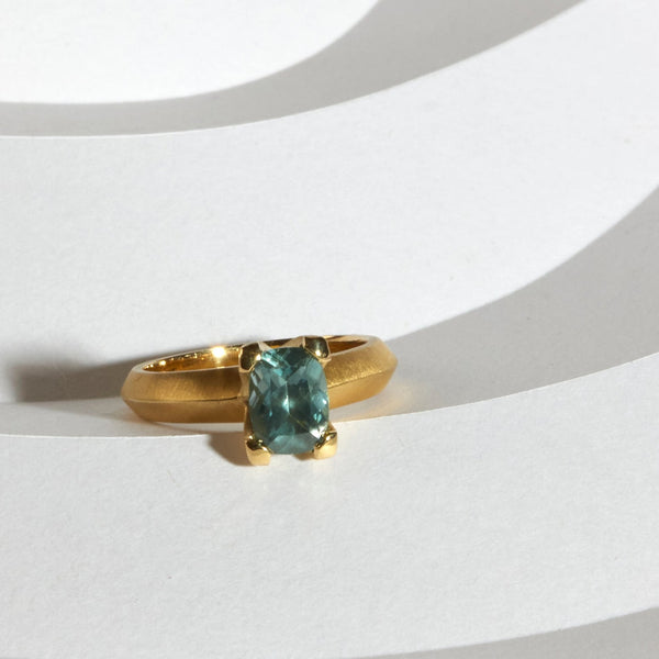 karin jacobson jewelry design malawi light blue cushion cut sapphire solitaire ring in fairmined 18k yellow gold