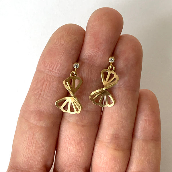 petite cloud fold earrings in 18k gold with diamonds